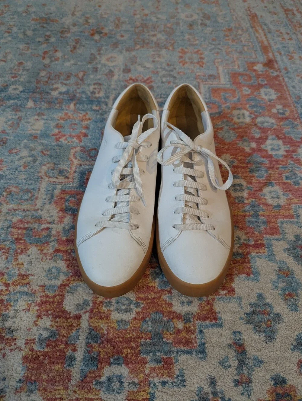 Everlane The ReLeather Tennis Shoe Size Men's 12 Women's 14 White / Gum Sole